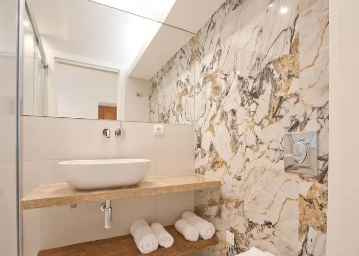 Apartment Cozy Sur La Marina De *